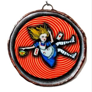 NWT Alice in Wonderland Glass Art